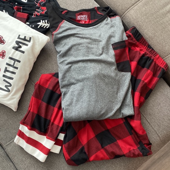 Men’s Fam Jammies - 2 Sets L & XL - Picture 4 of 8